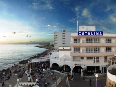 Aparthotel Catalina San Antonio  Faciliteter billede